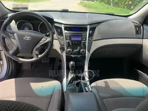 Hyundai Sonata 2012 Silver