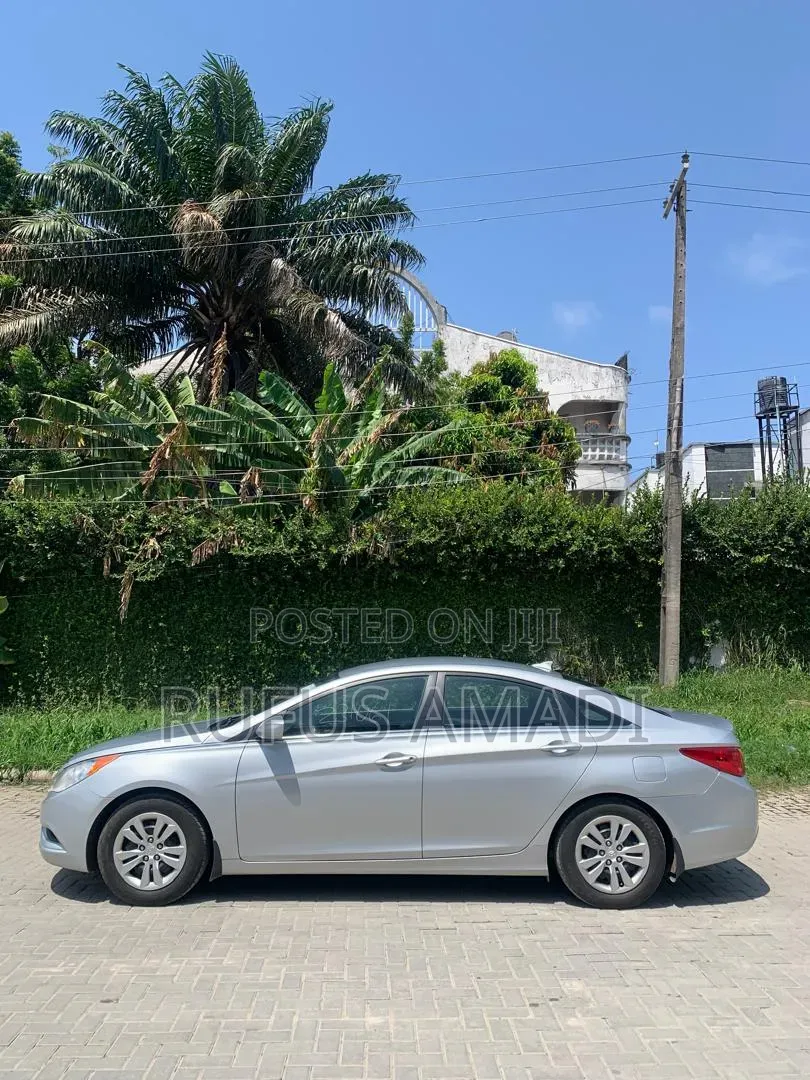 Hyundai Sonata 2012 Silver