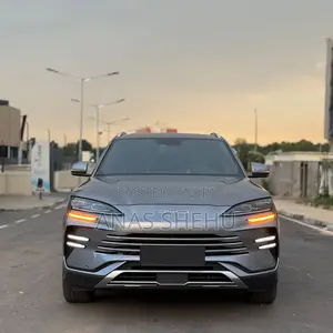 BYD Song Plus EV FWD 2024 Gray