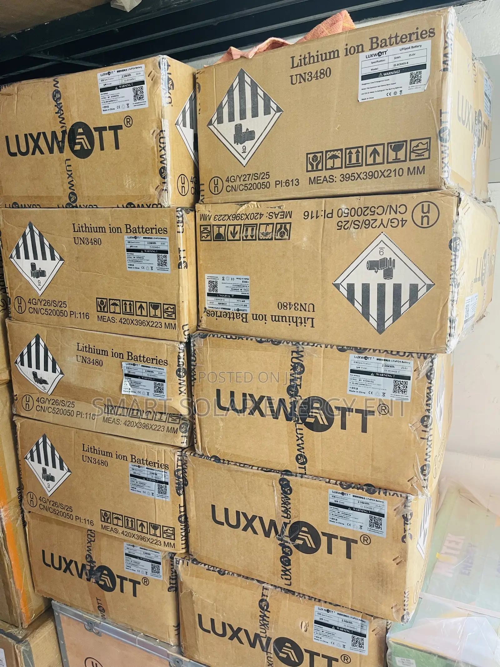 2.56kwh Luxwatt Lithium Battery1