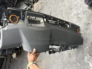 Complete Dashboard Toyota Camry 2020