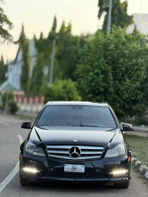 Mercedes-Benz C300 Sport 4Matic Sedan AWD (3.5L 6cyl 7A) 2013 Black