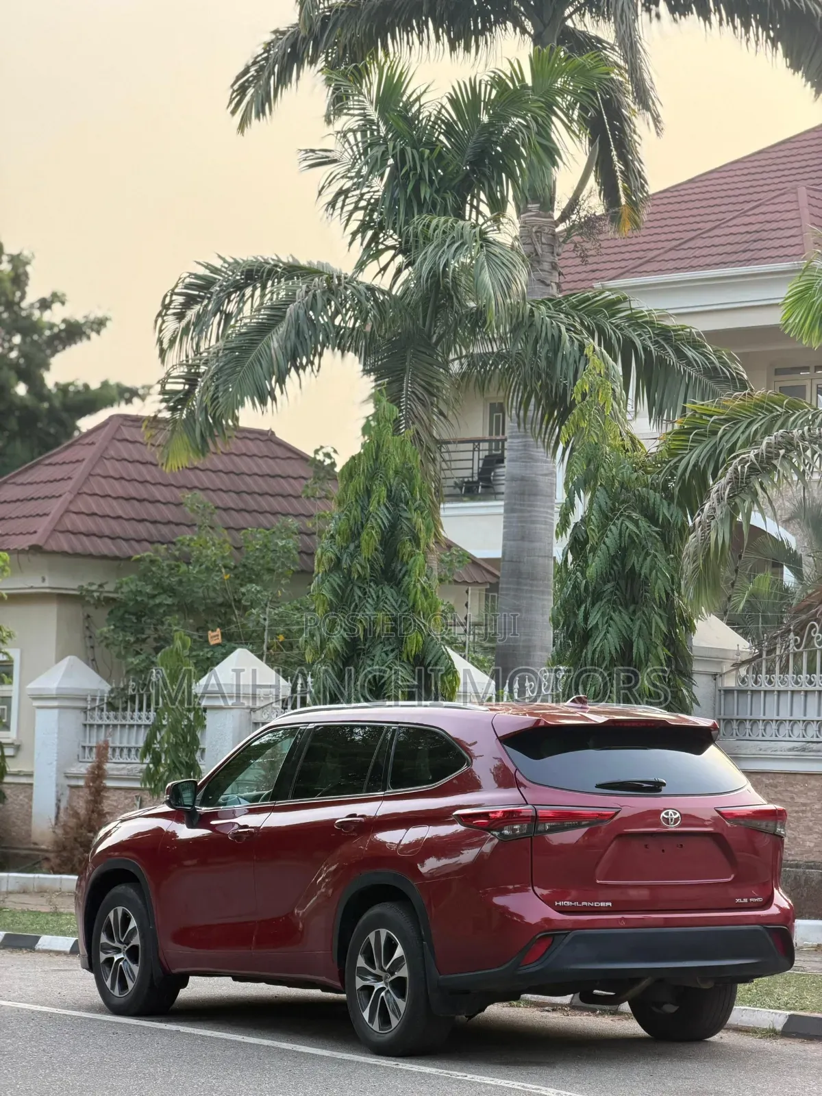 Toyota Highlander 2021 Red