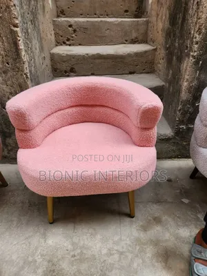 Quality Single Arms Chairs