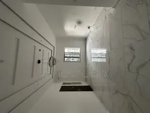 3bdrm Duplex in Larix Estate Idu for rent