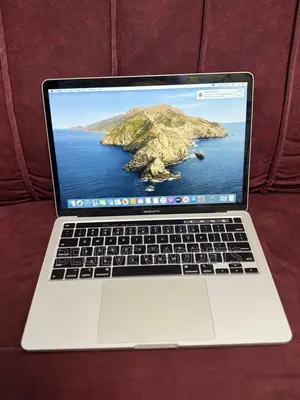 Laptop Apple MacBook Pro 2020 16GB Intel Core i5 SSD 512GB