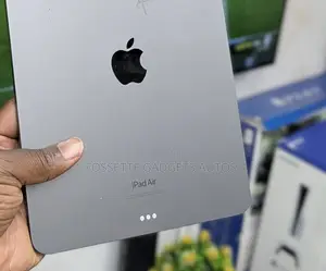 Apple iPad Air 64 GB Gray