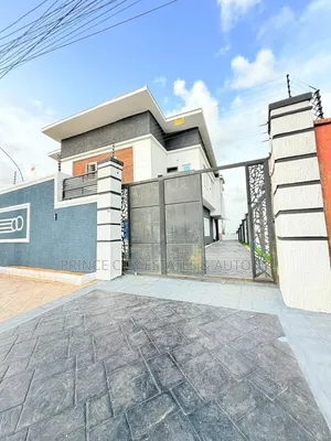 Furnished 4bdrm Duplex in Phase1 for sale