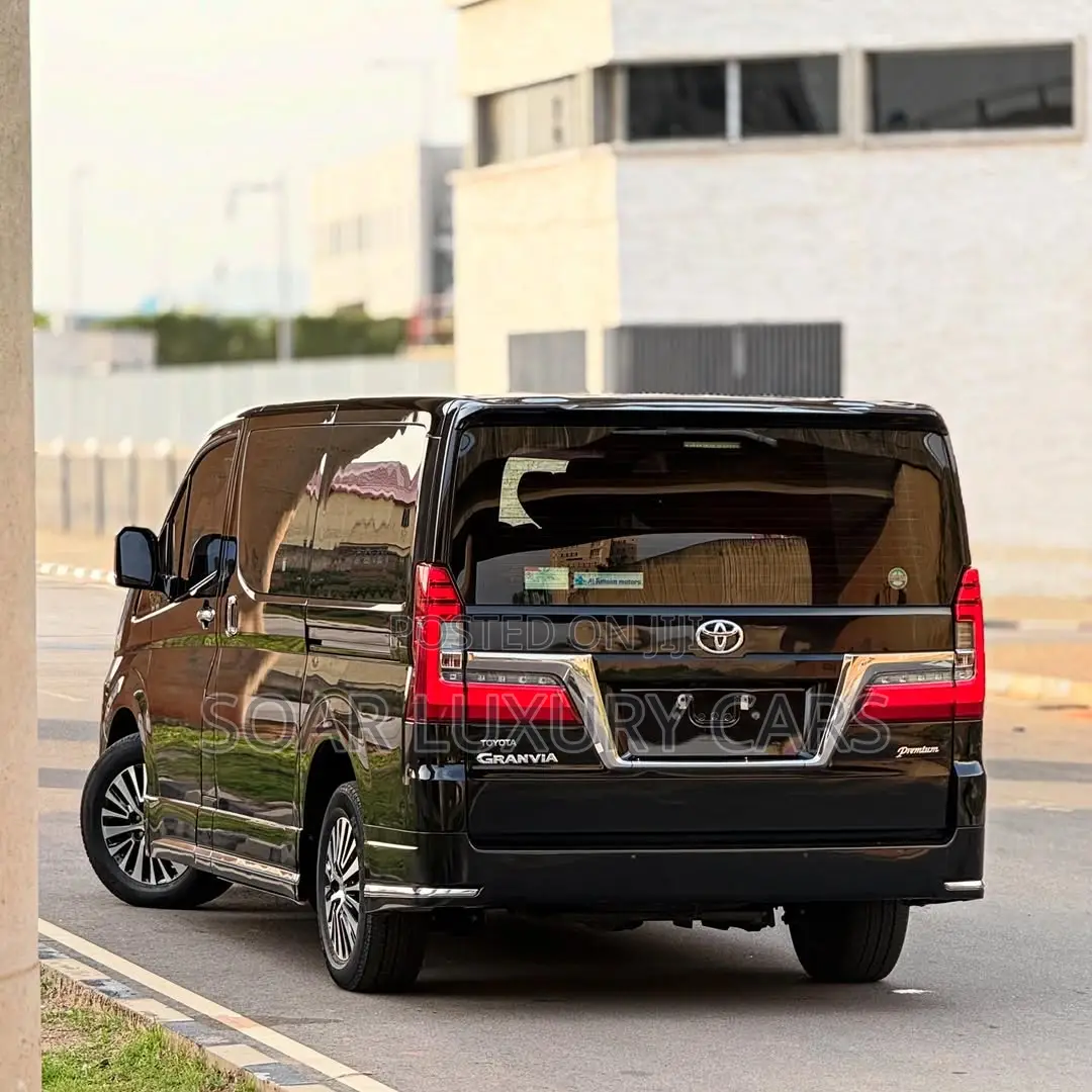Toyota Granvia 2023 Black
