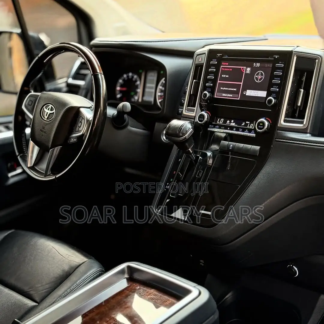Toyota Granvia 2023 Black
