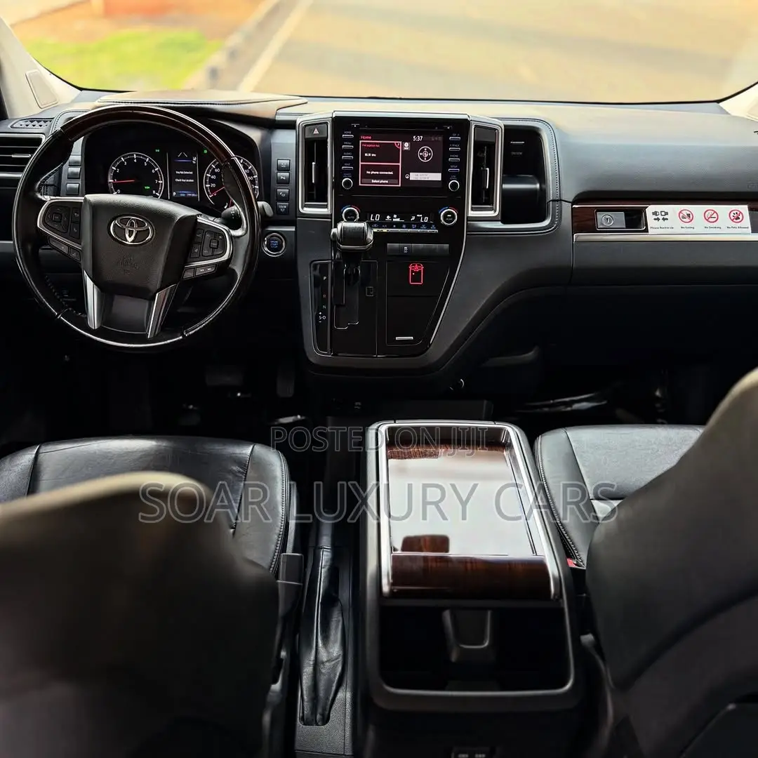Toyota Granvia 2023 Black