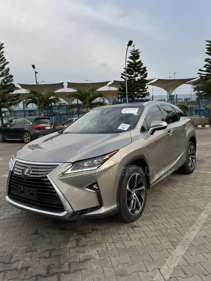 Lexus RX 2019
