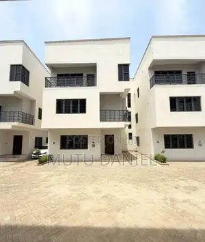5bdrm Townhouse / Terrace in Life Camp for rent