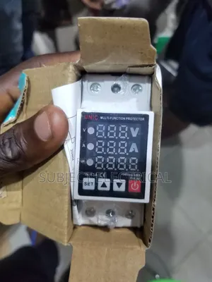 V Voltage Protector Unic