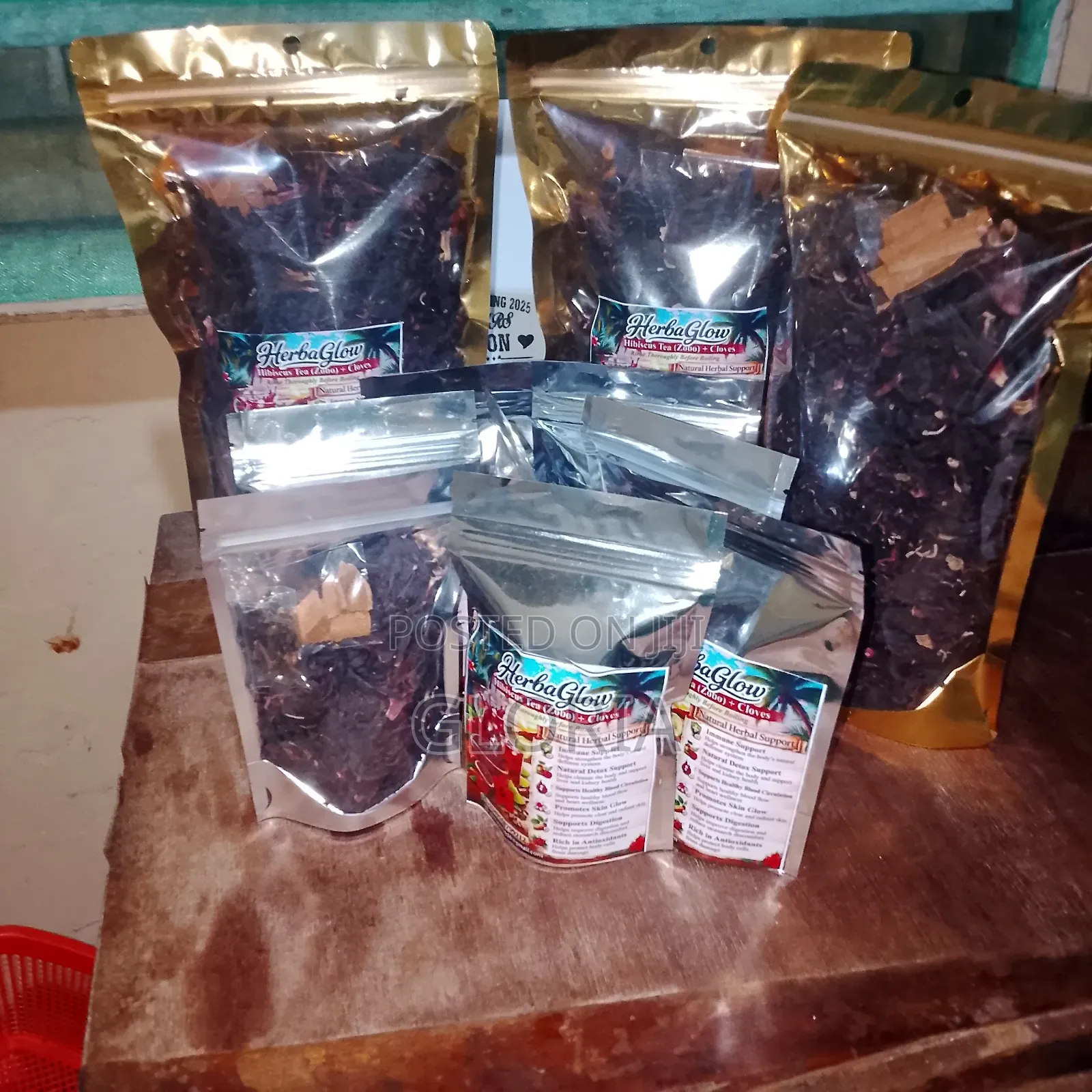 Hibiscus Leaf With Cinnamon And Cloves