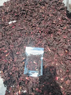 Hibiscus Leaf With Cinnamon And Cloves