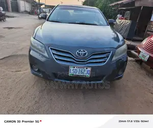 Toyota Camry 2010 Gray