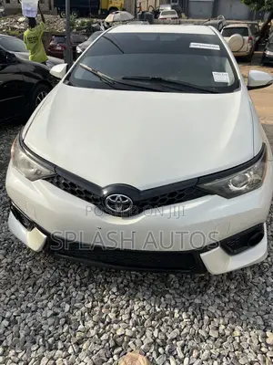 Toyota Corolla 2016 White
