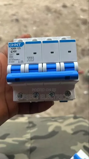 100amps 4pole MCB Breaker Hint