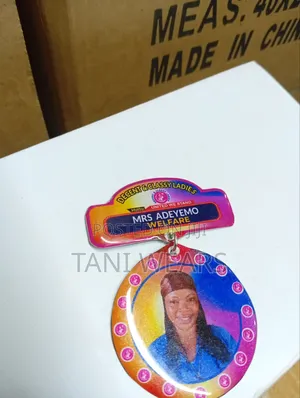 Dome Name Tag