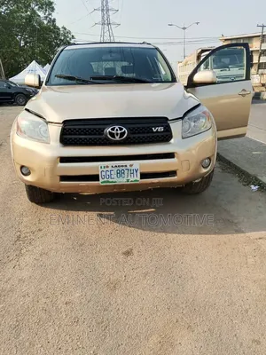 Toyota RAV4 Limited V6 4x4 2008 Gold