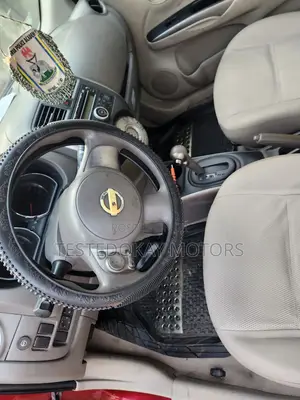 Nissan Almera 2015
