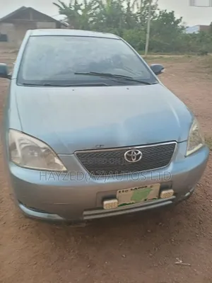 Toyota Corolla Liftback 2004 Blue