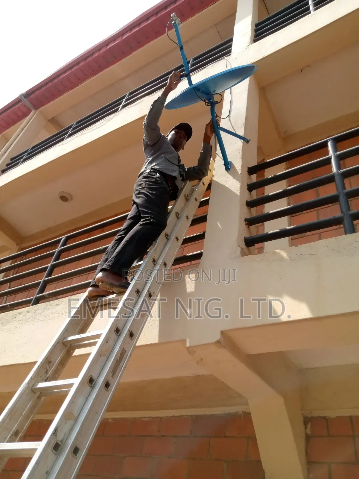 SLTV DSTV Decoder With Installation