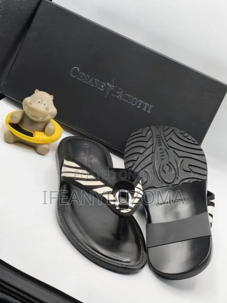 Nice Designer Leather Slippers