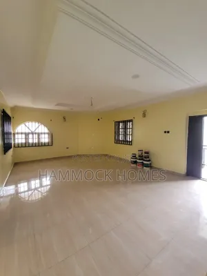3bdrm Block of Flats in Akobo for rent