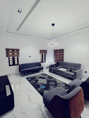 3bdrm Bungalow in Old Bodija Estate. for rent
