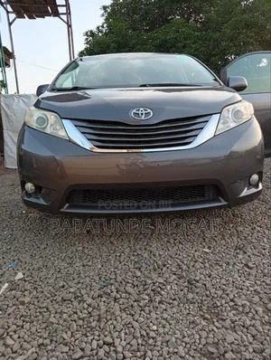 Toyota Sienna Limited 7 Passenger 2011 Gray