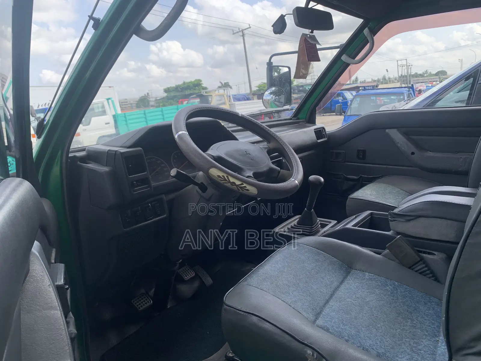 Mitsubishi Delica 2014 Green