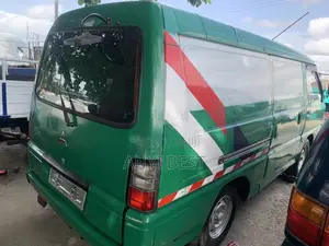 Mitsubishi Delica 2014 Green