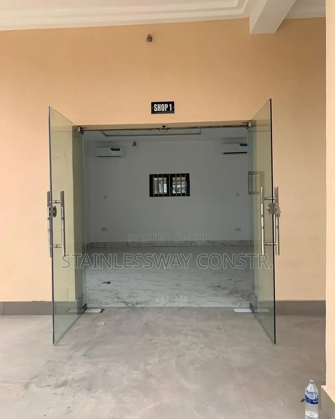 Double Entrance Sturdy Plain Swing Door