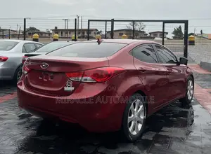 Hyundai Elantra Limited Sedan FWD (1.8L 4cyl 6A) 2013 Burgundy