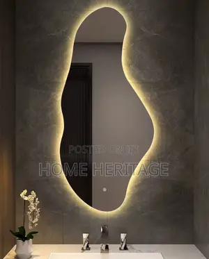 Luxury Long Pregnant Shape 3-Light Led Mirror