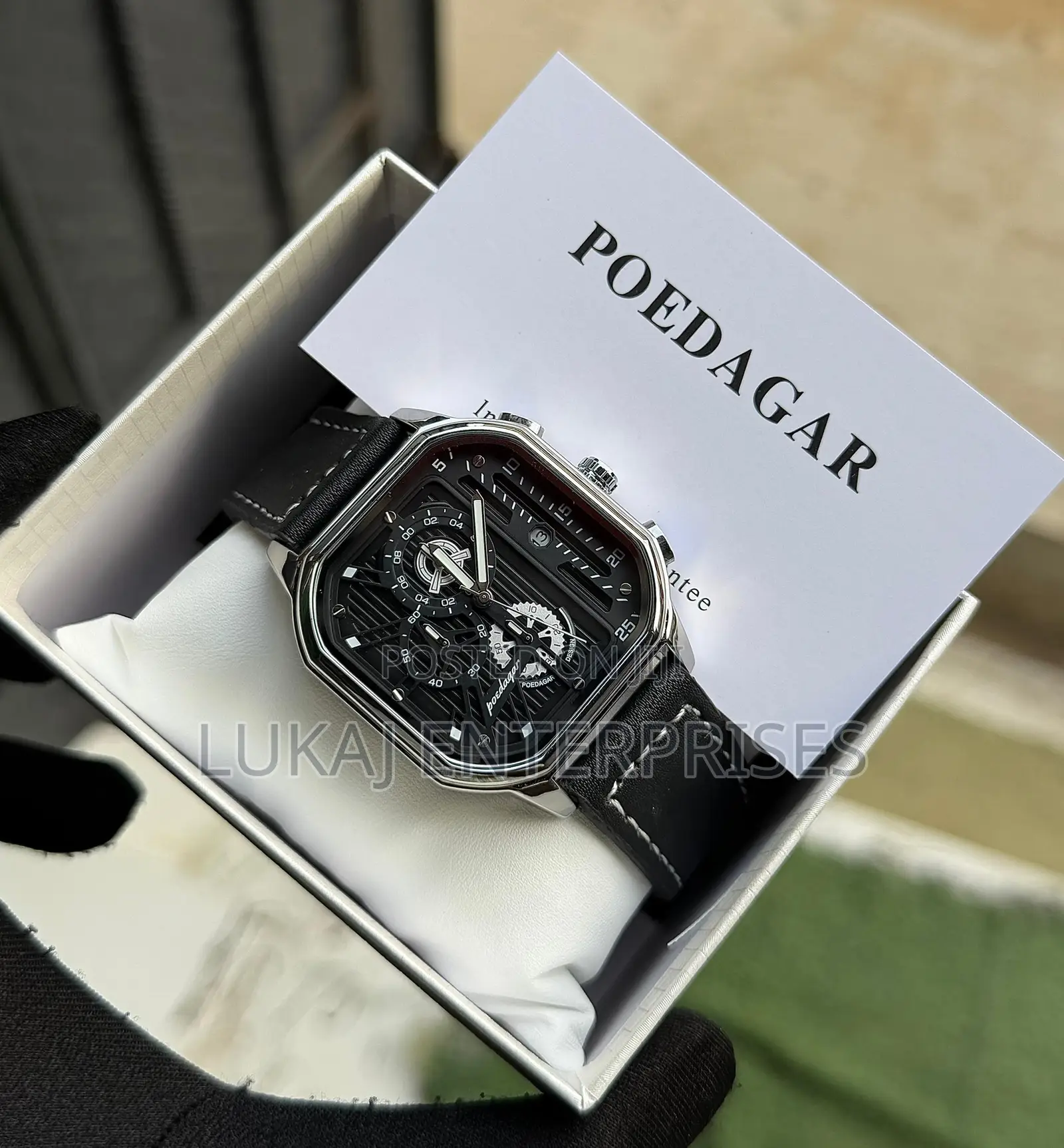 Poedagar Leather Watch