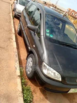 Opel Zafira 2025 Black