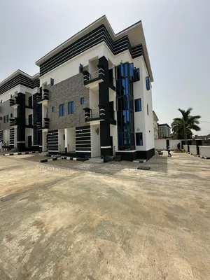 4bdrm Townhouse/Terrace In Life-camp For Sale