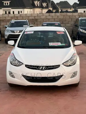Hyundai Elantra 2012 White