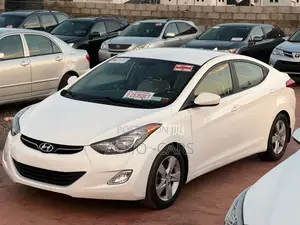 Hyundai Elantra 2012 White