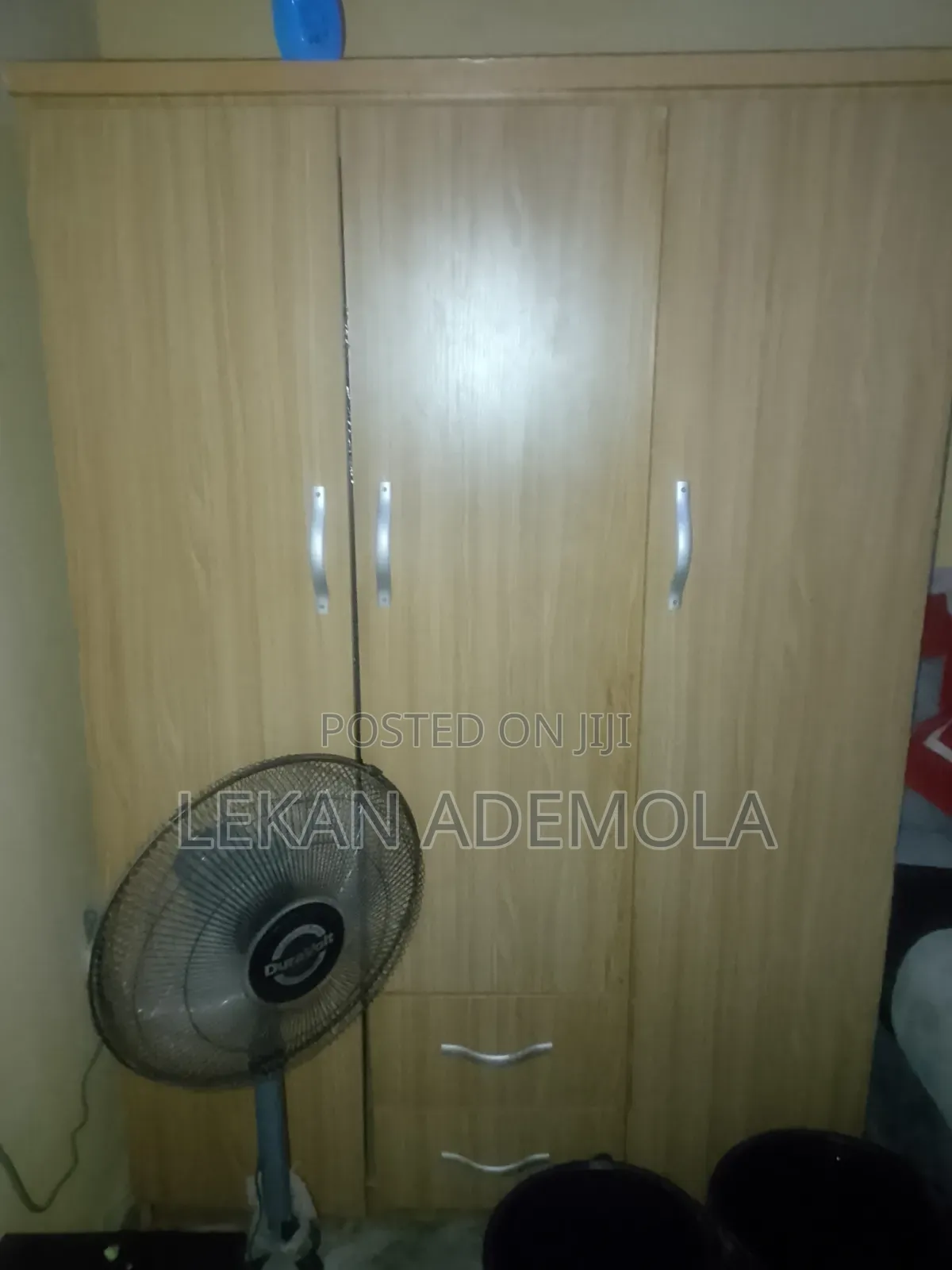 Wardrobe 3door