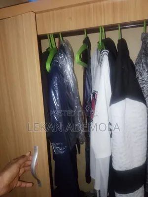 Wardrobe 3door