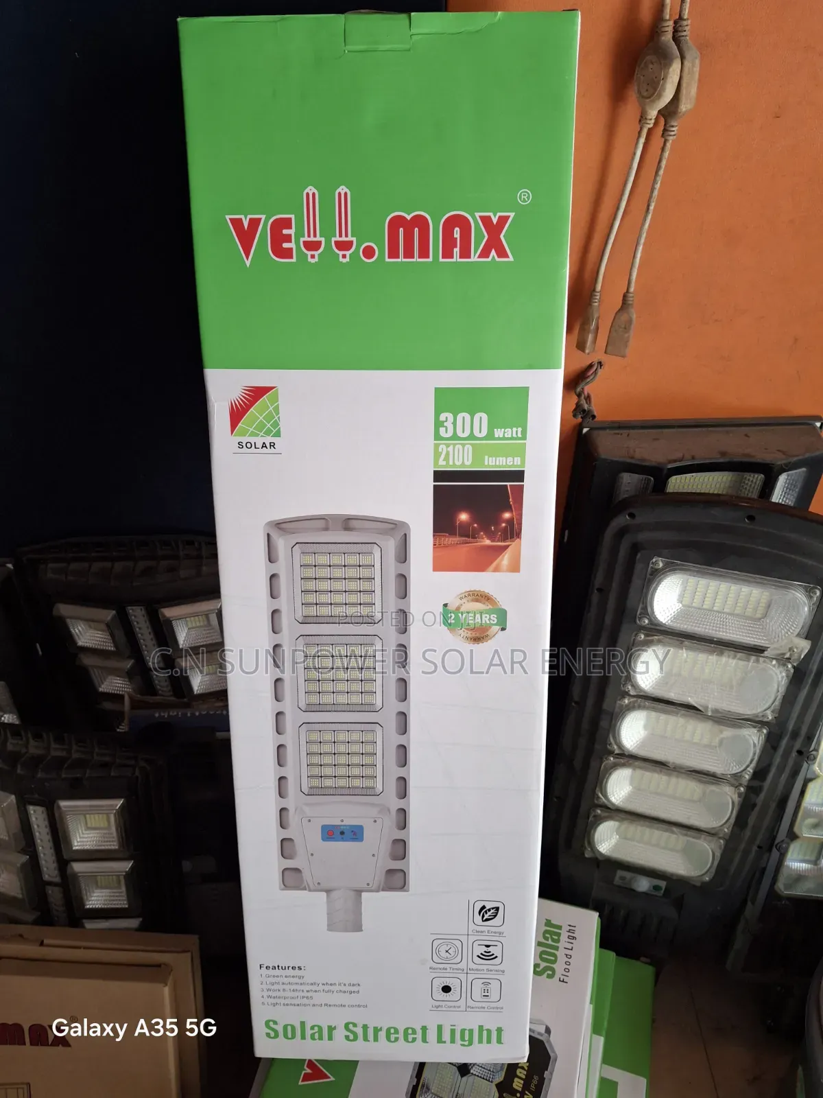 300watts Vellmax Solar Street Light