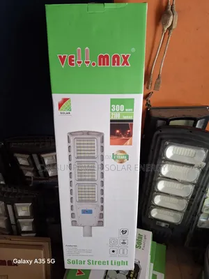 300watts Vellmax Solar Street Light