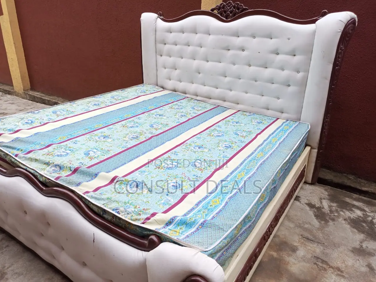 Solid Royal King Size Bed (6x6) With Mattress