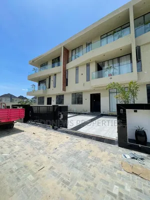 5bdrm Duplex in Lekki Phase 1 for sale