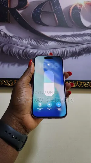 Apple iPhone 16 128 GB Pink