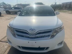 Toyota Venza 2010 White
